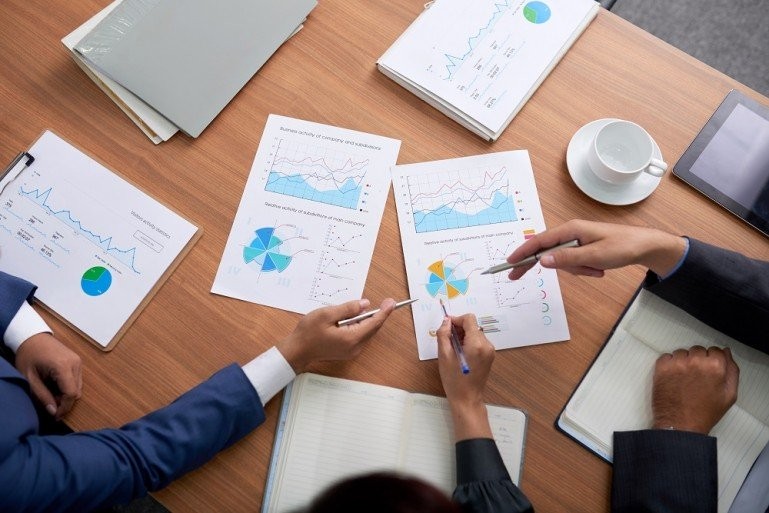 Micromanagement: Ce este și de ce trebuie să-l eviți Micromanagement: Ce este și de ce trebuie să-l eviți