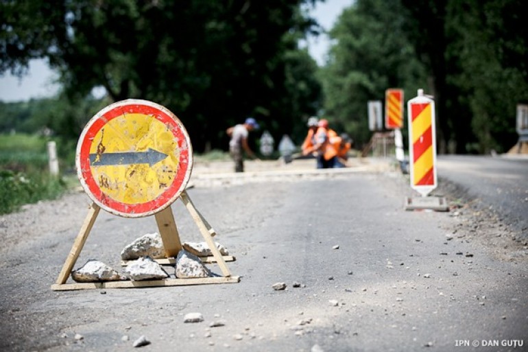 Patronii solicită simplificarea procedurii de aducere a forței de muncă din afara țării Patronii solicită simplificarea procedurii de aducere a forței de muncă din afara țării